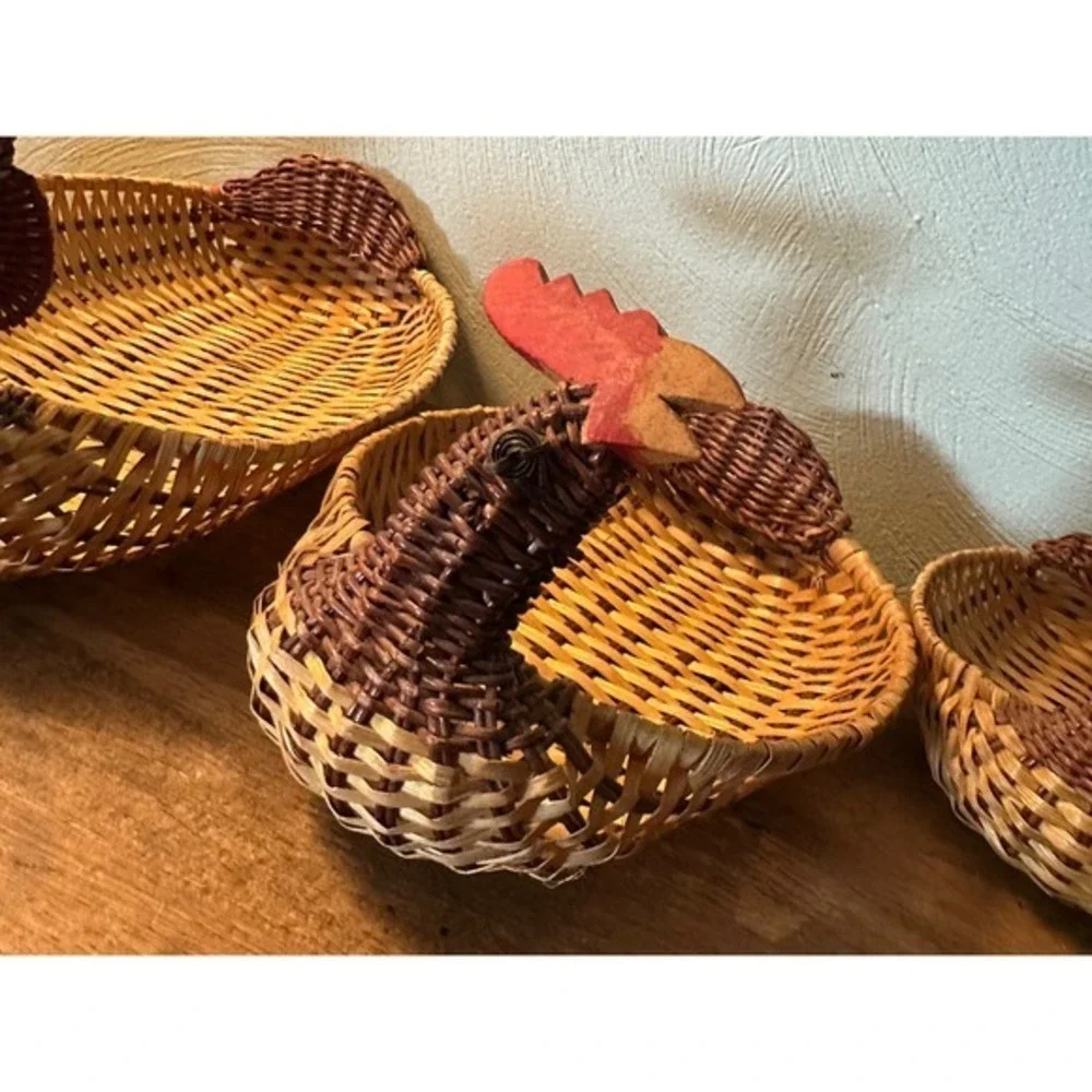 Cottage Core Nesting Rooster Baskets,‎ Vintage